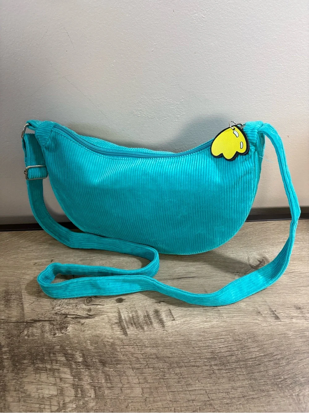 NEW! DISNEY Turquoise Blue DONALD DUCK Embroidered HOBO Crossbody BAG Purse